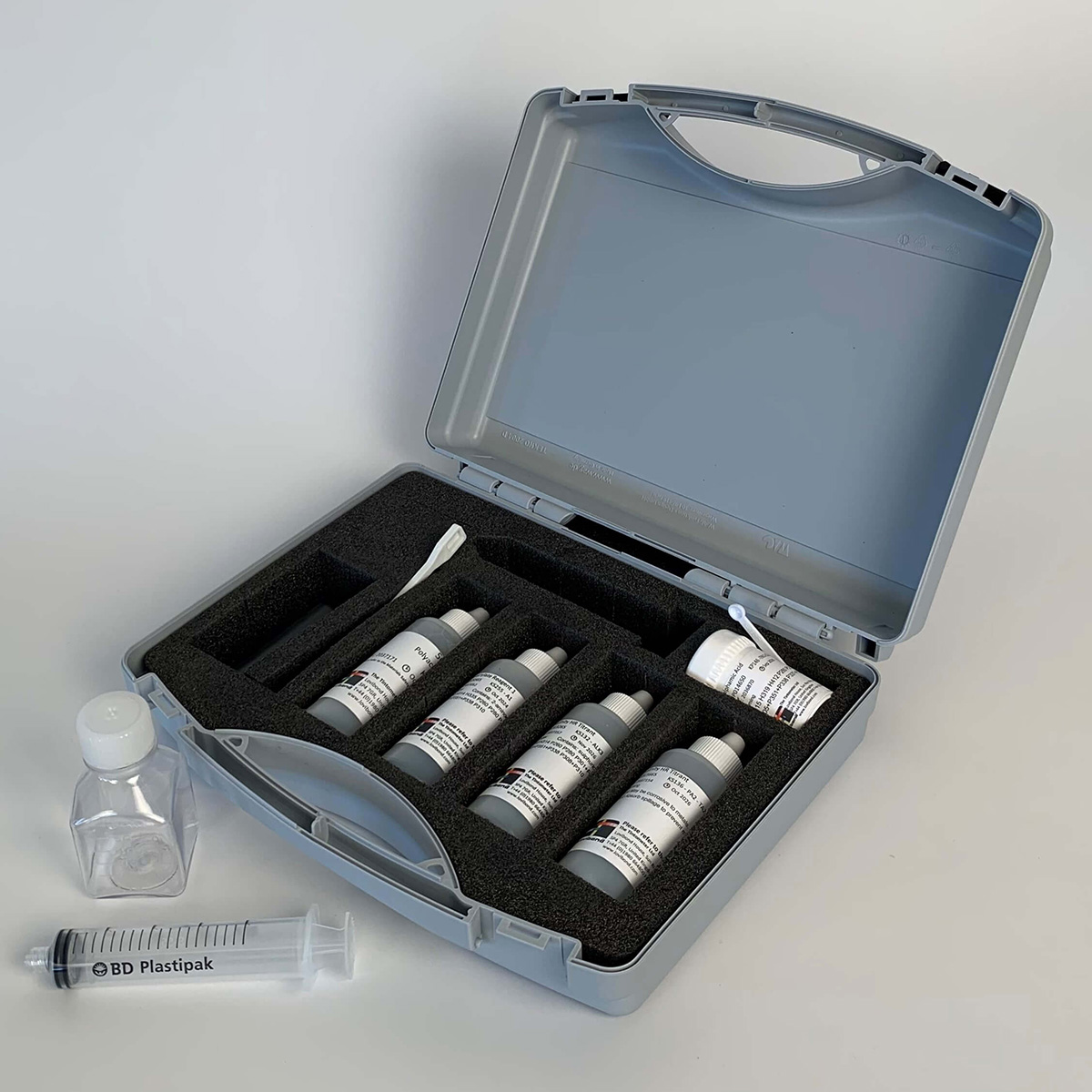 Test Kit for the control of glutaraldehyde in water systems